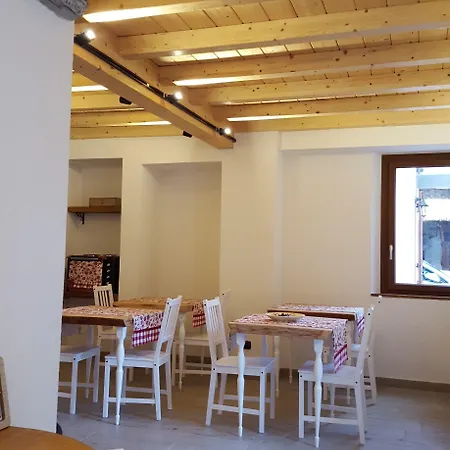 Ca'suana Lanzo dʼIntelvi