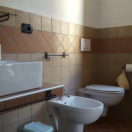 Ca'suana Bed & Breakfast Lanzo dʼIntelvi